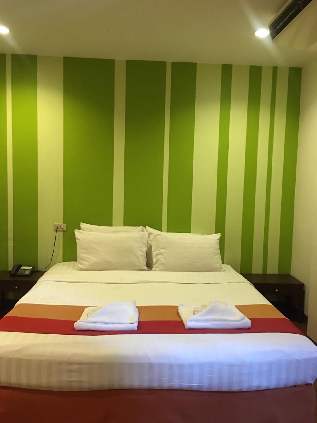 Woraburi Sukhumvit Hotel Banguecoque Exterior foto