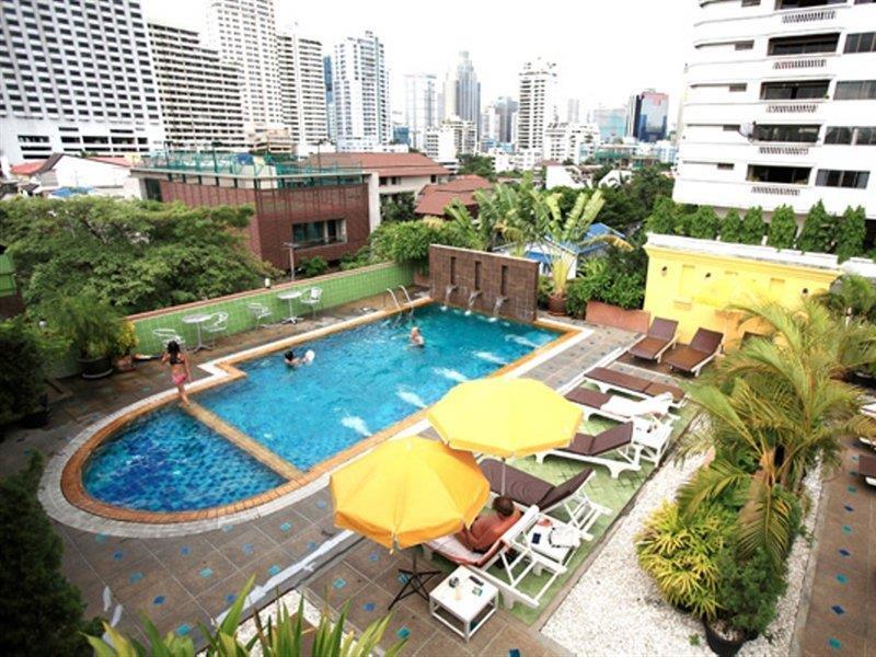 Woraburi Sukhumvit Hotel Banguecoque Exterior foto