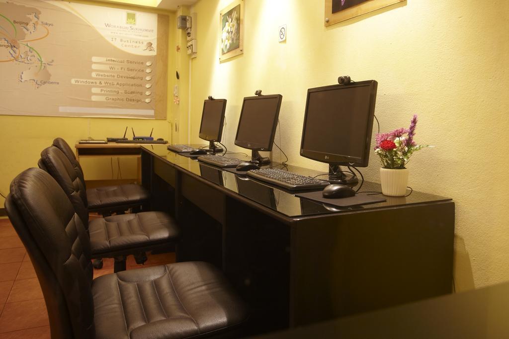 Woraburi Sukhumvit Hotel Banguecoque Exterior foto